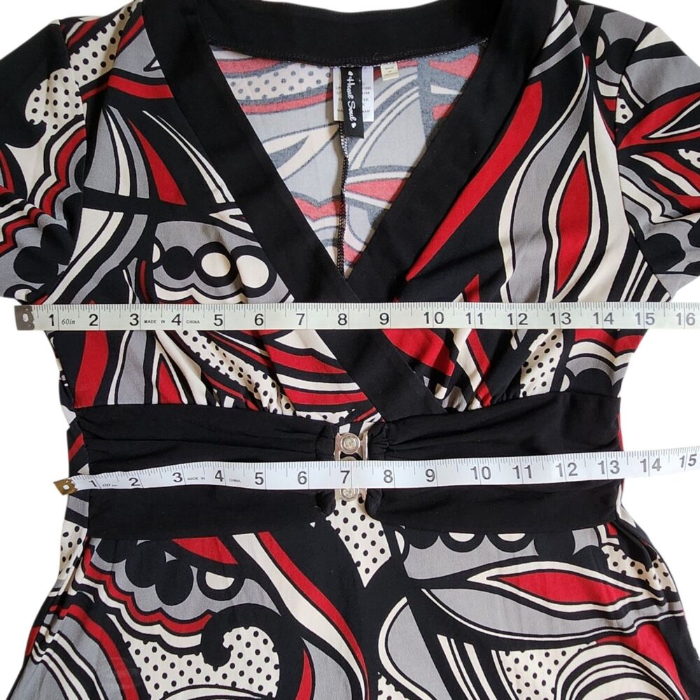 Heart Soul Red Black White Multicolor Swirl Print Faux Wrap 3/4 Sleeve Top Sz M - Picture 10 of 12